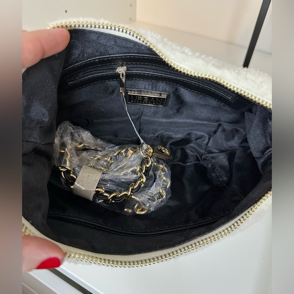 Chic White Chain Shoulder& Crossbody Bag - Picture 7 of 7